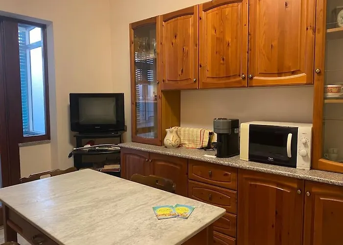 Abbracciati Dal Sole * Cagliari